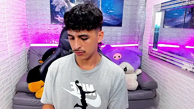 Snapshot of Alan_Del_Reyx chatting on 01.15.26 Alan Del Reyx online show from 01.15.26