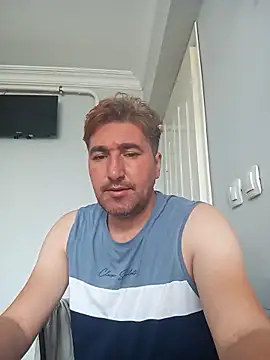 Snapshot of mert0359 chatting on 09.17.25 mert0359 online show from 09.17.25