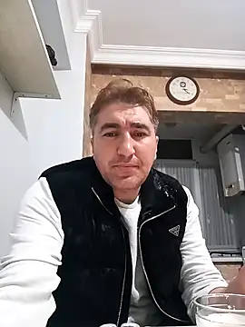 Snapshot of mert0359 chatting on 10.16.25 mert0359 online show from 10.16.25