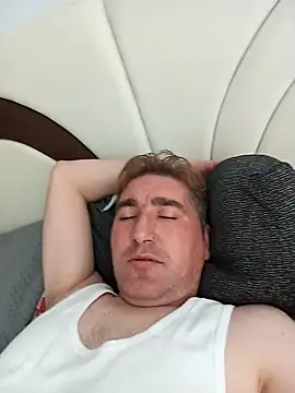 Snapshot of mert0359 chatting on 10.27.25 mert0359 online show from 10.27.25