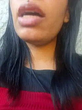 Snapshot of RavenShyfit chatting on 11.16.25 RavenShyfit online show from 11.16.25