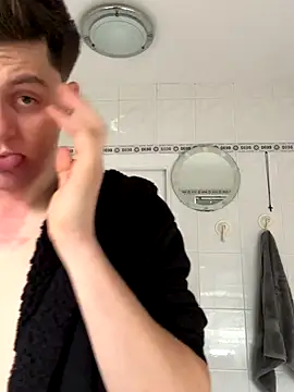 AmMadness online show from 12.17.25