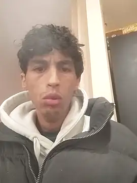 lusiboy96 online show from 10.30.25