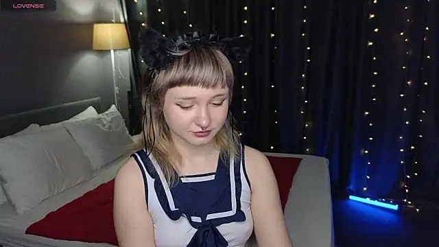 Tori Cutie online show from 02.04.26