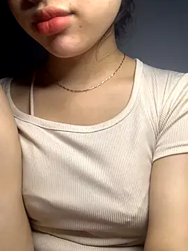 Nguyenha11 online show from 11.18.25