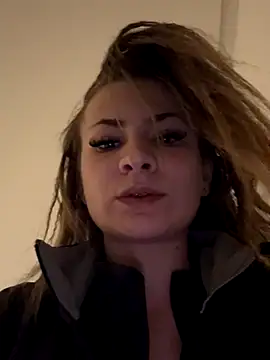 IsabellaEtha online show from 09.13.25