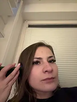 IsabellaEtha online show from 10.25.25