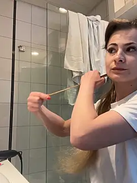 IsabellaEtha online show from 03.05.26