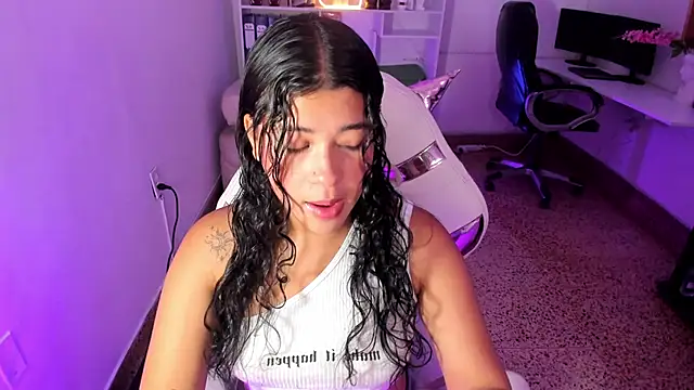 Snapshot of Ivy_nt chatting on 10.07.25 Ivy nt online show from 10.07.25