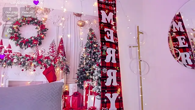 Snapshot of Ivy_nt chatting on 11.28.25 Ivy nt online show from 11.28.25