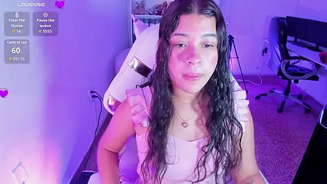 Snapshot of Ivy_nt chatting on 11.29.25 Ivy nt online show from 11.29.25