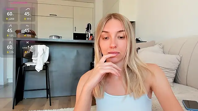 Snapshot of Sunny_Rina_ chatting on 07.18.26 Sunny Rina online show from 07.18.26