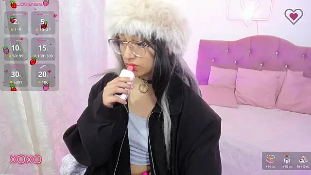 HANNI TAY online show from 12.04.25