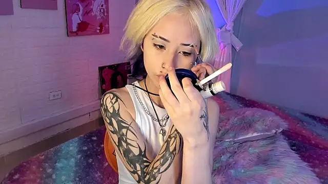 Hannahpage online show from 10.22.25