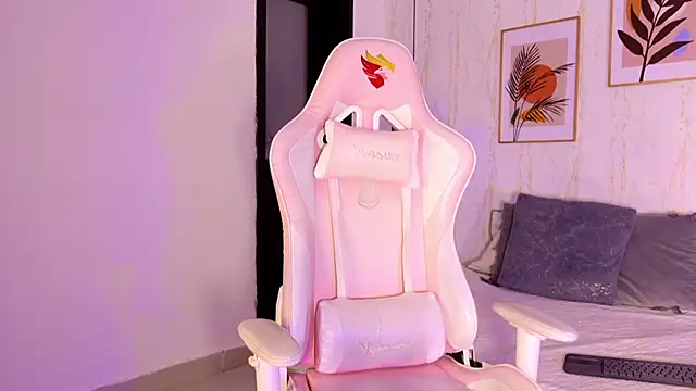 Ayleen Dunkan online show from 09.18.25