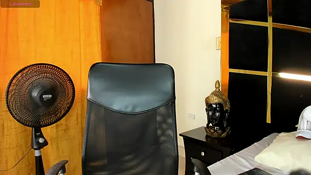 KikaDuque online show from 03.20.26