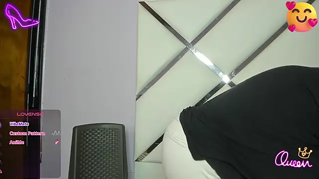 KikaDuque online show from 05.08.26