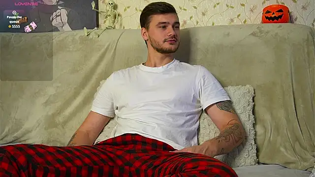 johnstoneisland online show from 10.17.25