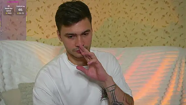 johnstoneisland online show from 07.15.26