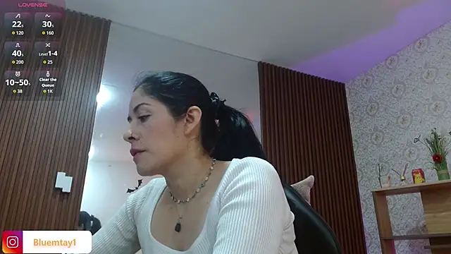 Snapshot of BLUE_TAY1 chatting on 11.03.25 BLUE TAY1 online show from 11.03.25