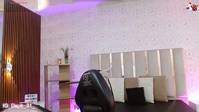 Snapshot of BLUE_TAY1 chatting on 11.16.25 BLUE TAY1 online show from 11.16.25