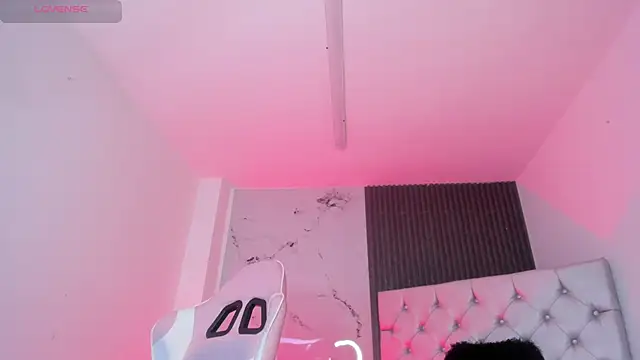 chloesagee online show from 01.06.26