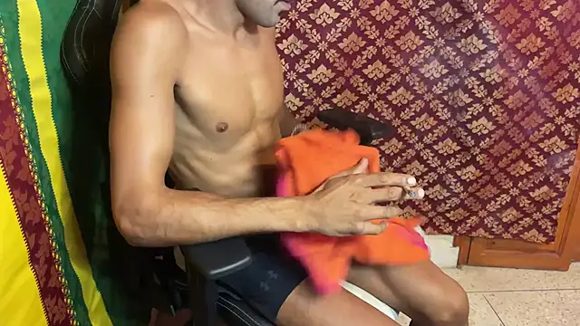 JUSTFORRICH online show from 10.03.25