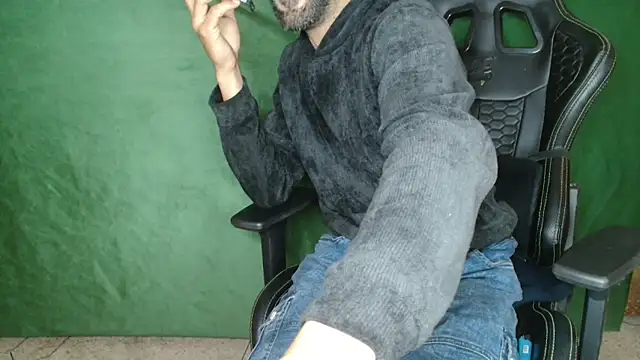 JUSTFORRICH online show from 04.08.26