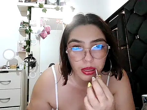 Snapshot of vegacristal88 chatting on 05.01.26 vegacristal88 online show from 05.01.26