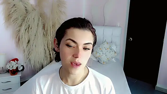 nathalialoes1 online show from 12.05.25