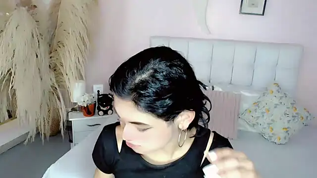 nathalialoes1 online show from 01.16.26