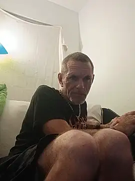 Snapshot of jarjar83 chatting on 07.16.26 jarjar83 online show from 07.16.26