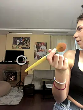 Miranda Kerry online show from 11.05.25