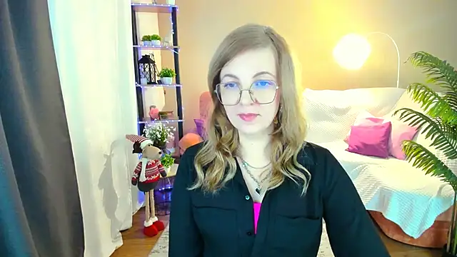 YourUniverser online show from 11.23.25