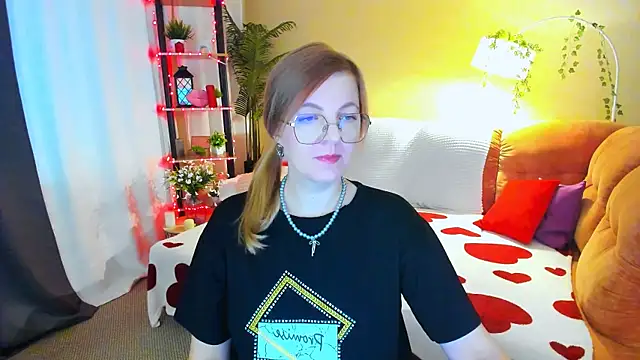 YourUniverser online show from 04.10.26