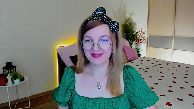 YourUniverser online show from 05.07.26