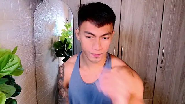 PinooyMilker online show from 11.08.25