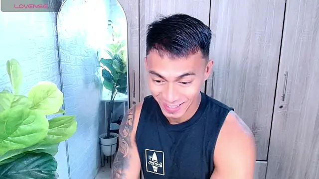 PinooyMilker online show from 02.21.26