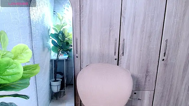 PinooyMilker online show from 03.06.26