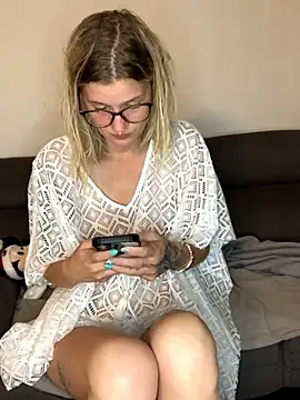 Lesamantssexy online show from 11.03.25