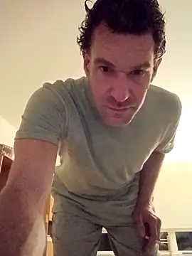 Snapshot of BigD1ckDan86 chatting on 09.17.25 BigD1ckDan86 online show from 09.17.25