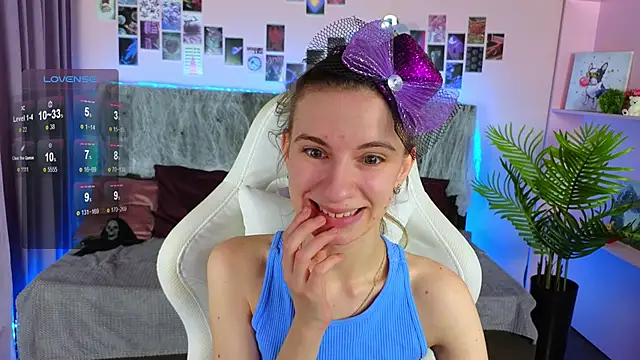 kaleriyaa  online show from 10.24.25