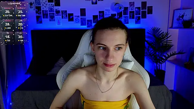 kaleriyaa  online show from 11.14.25