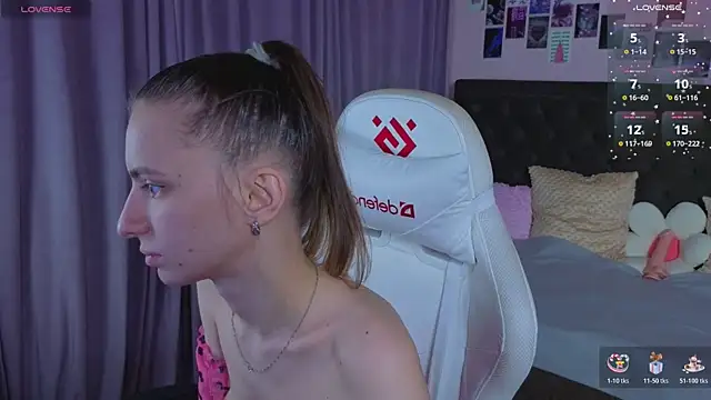 kaleriyaa  online show from 04.21.26