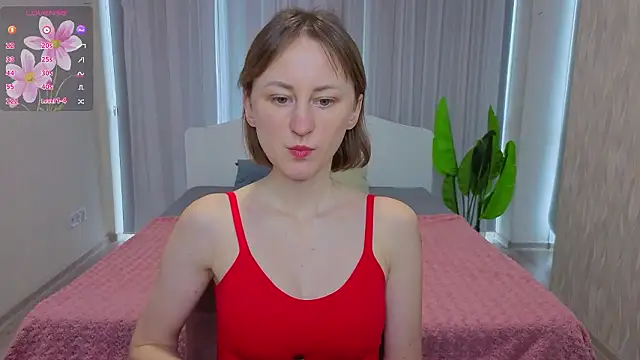 LuluChiiii online show from 02.04.26