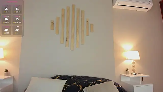 natachadiaz  online show from 09.18.25