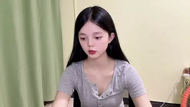 Nicole-13 online show from 09.15.25