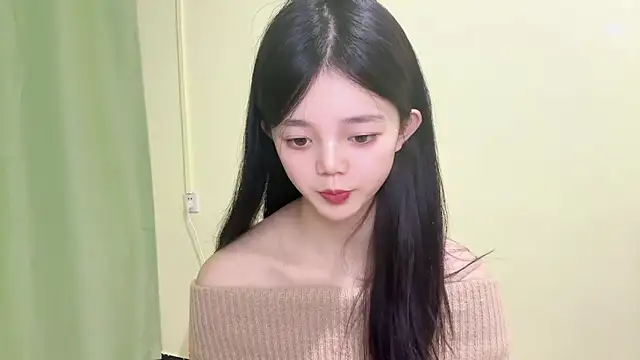 Nicole-13 online show from 11.15.25