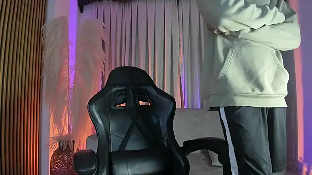 JulienSaint online show from 01.12.26