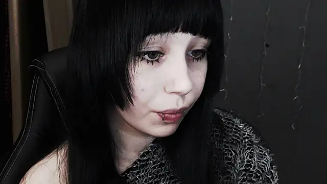  LUCY LAVE online show from 04.02.26